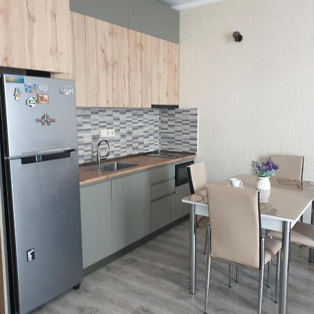 Lia'S Apartment In Orbi Batumi Exterior foto